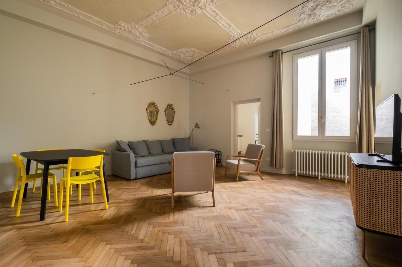 Appartamento D'Azeglio Nel Salotto Di Болонья Экстерьер фото
